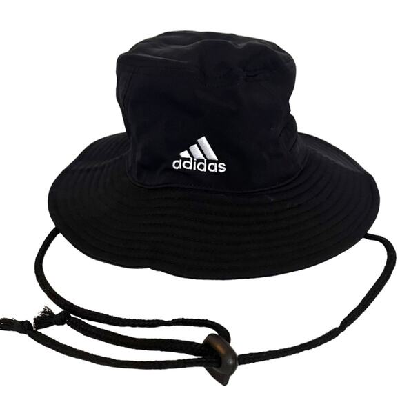 Adidas Aeroready Black Bucket Hat With Chin Strap Embroidered Logo 3 Stripe - Picture 1 of 8